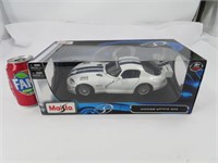 Dodge Viper GT2 , Voiture die cast 1:18 Maisto