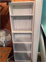 White 4 shelf cabinet