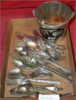 FLAT BOX OF VINTAGE SILVERWARE