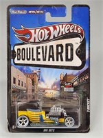 HOT WHEELS BOULEVARD T-BUCKET NIP