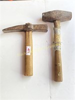 3 pound hammer and rock hammer