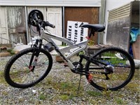 Mountain bike, brand SUMMIT, aluminum frame 26" ti
