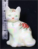 Fenton white iridescent cat w/ roses