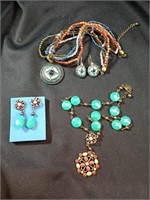 2 pretty necklace and earring sets