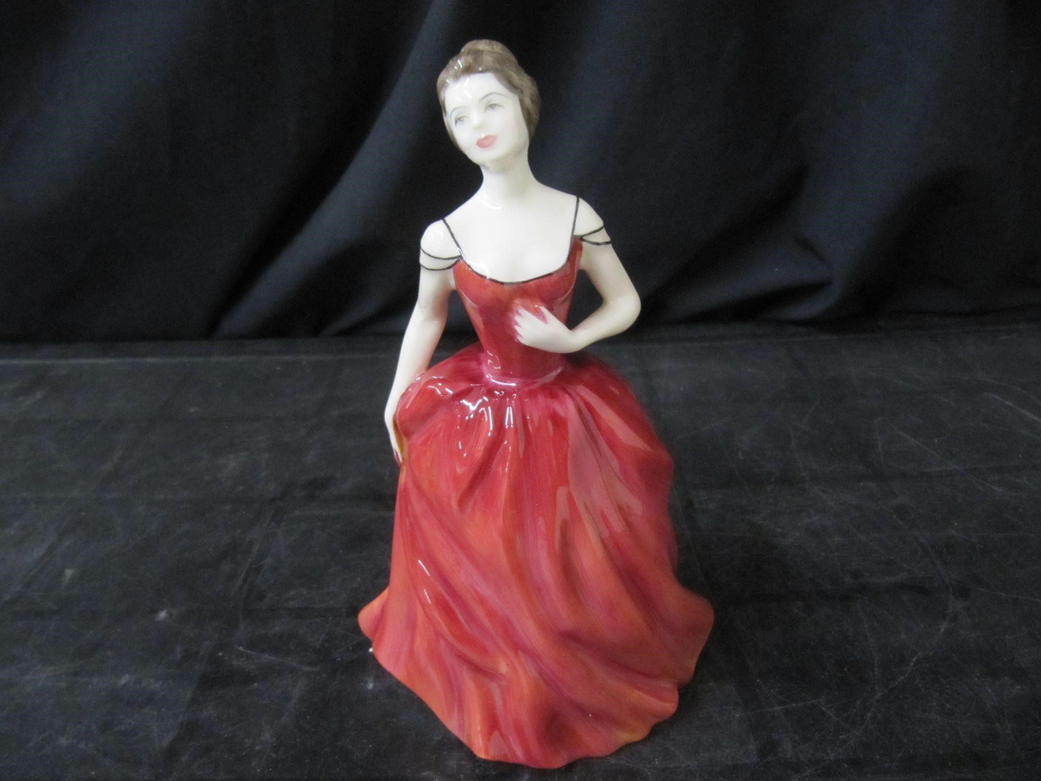 ROYAL DOULTON "INNOCENCE" (HN 2842)