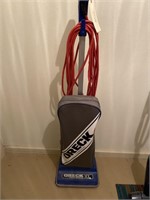 Oreck XL vacuum