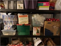 CONTENTS OF SHELF - HOLIDAY DECOR, TOTES & MORE