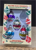4 Glass Ornaments in Box