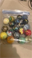 Bag of 20 vintage marbles - large glass shooter