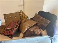 Lot: decorative pillows