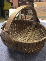 Split Oak Egg Basket