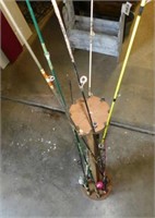 7 fishing poles: Shakespeare reel - Zebco Splash