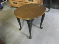 PINE OVAL END TABLE 27"