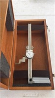 MITUTOYO 0" TO 12" DIAL HEIGHT GAGE