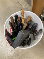 Bucket of knives