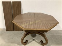 Octagonal Table w/ (2) Leaves