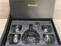 Like New Onearf Decanter Set
