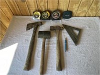 BOX LOT: HAMMERS, TAPE MEASURES, SQUARE