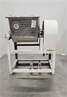 SMALL COMM. ELEC. VERTICAL TILTING RIBBON BLENDER