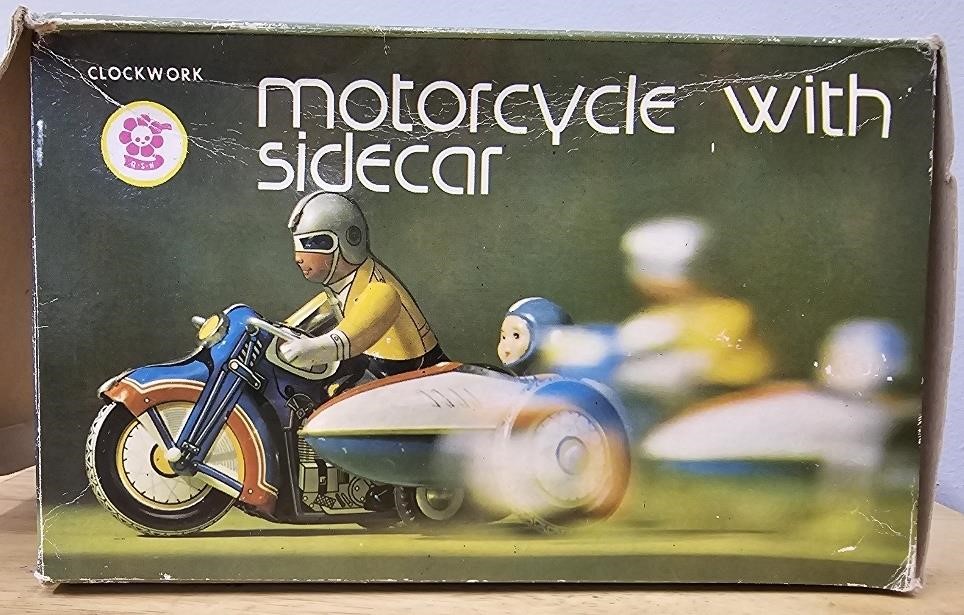 Motorcycle with sidecar clockwork MS709