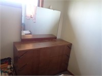 6-Drawer Wooden Dresser w/ Mirror -