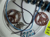 GROUP OF COSTUME JEWELRY, NECKLACES