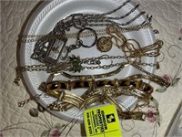 GROUP OF COSTUME JEWELRY, NECKLACES