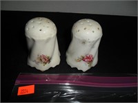 White and Pink Flowers Salt and Pepper Shakers
