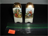 1950's Souveir Set Salt and Pepper Shakers