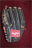 Rawlings Baseball Glove / New