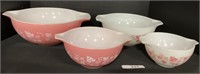 Rare 4pc Pink Pyrex Mixing Bowls.