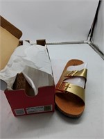 Kali size 10 gold shoes