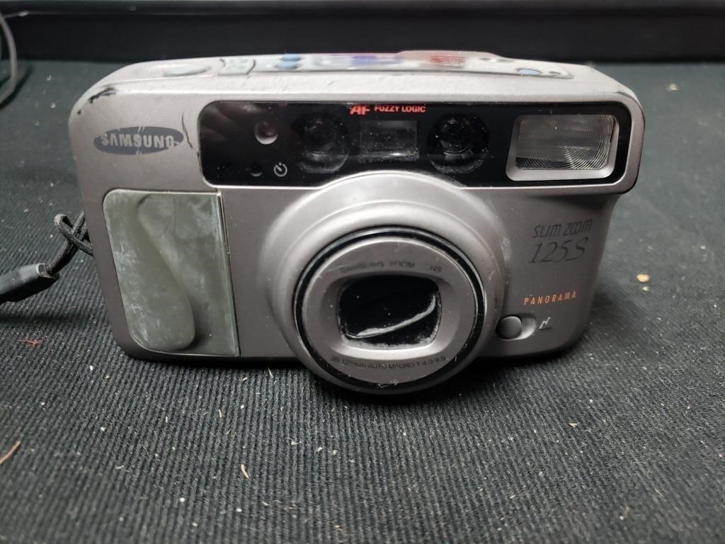 SAMSUNG SLIM ZOOM 125S CAMERA