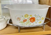 CORNING CASSEROLE WITH STAND