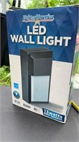 NIB LED Wall Light 800 Lumens Lights of America