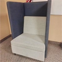 Partitioned Sitting Chair 34"x50"x29     (R# 213)