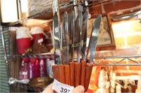 SET OF 6 STEAK KNIVES