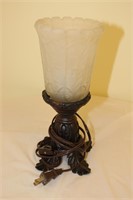 Lamp w/ glass shade & leaf bottom