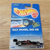HOT WHEELS NO FEAR RACE CAR NEW MODEL