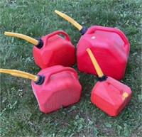 Lot of 4 Jerry cans. NO SHIPPING OFFSITE PICKUP