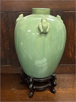 Chinoiserie Frog Motif Celadon Crackle Glaze Vase