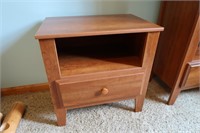 Nightstand-24x16x24"H