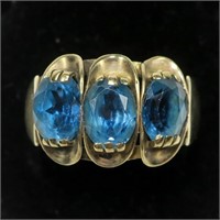 8K Yellow gold vintage three-stone oval cut blue