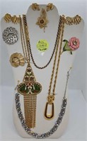 (14 pcs)  Trifari Signed Jewelry