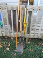 Lot (4) Garden / Hand Tools