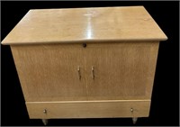 Vintage Lane Cedar Lined Chest