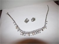 NICE Vtg Rhinestone Necklace & Clip Earrings