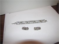 Beautiful Rhinestone Bracelet & Clip Earrings