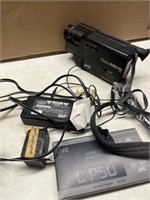 VTG CAMCORDER LOT - UNTESTED