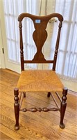 QUEEN ANNE STYLE WOVEN SEAT SIDE CHAIR